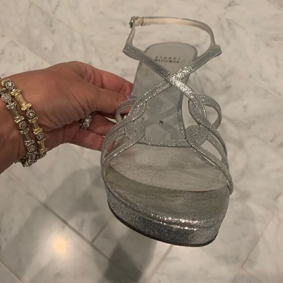 STUART WEITZMAN🤍Silver glitter platform slingback - Picture 2 of 16